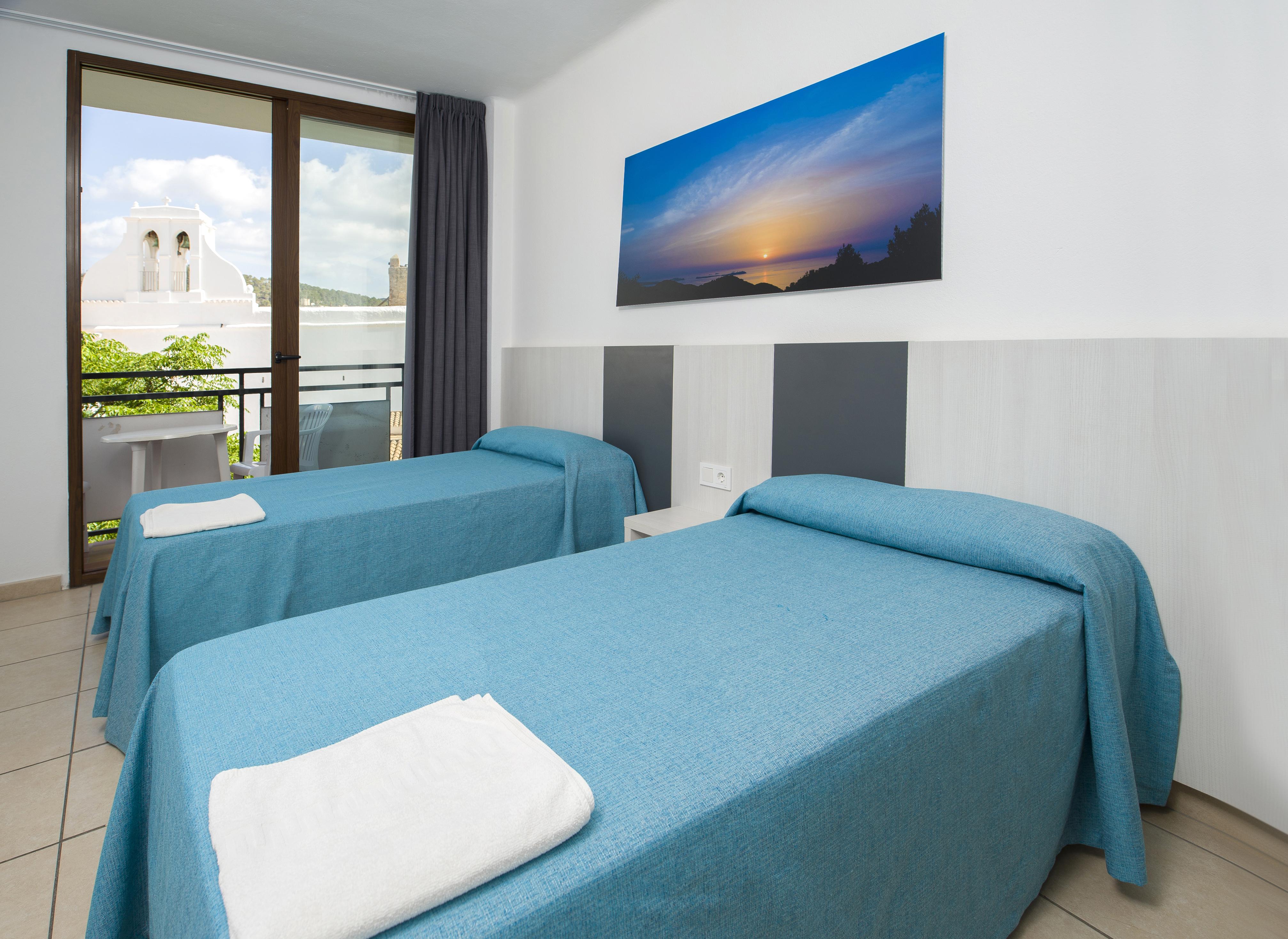 Apartamentos Tramuntana Sant Antoni de Portmany Extérieur photo