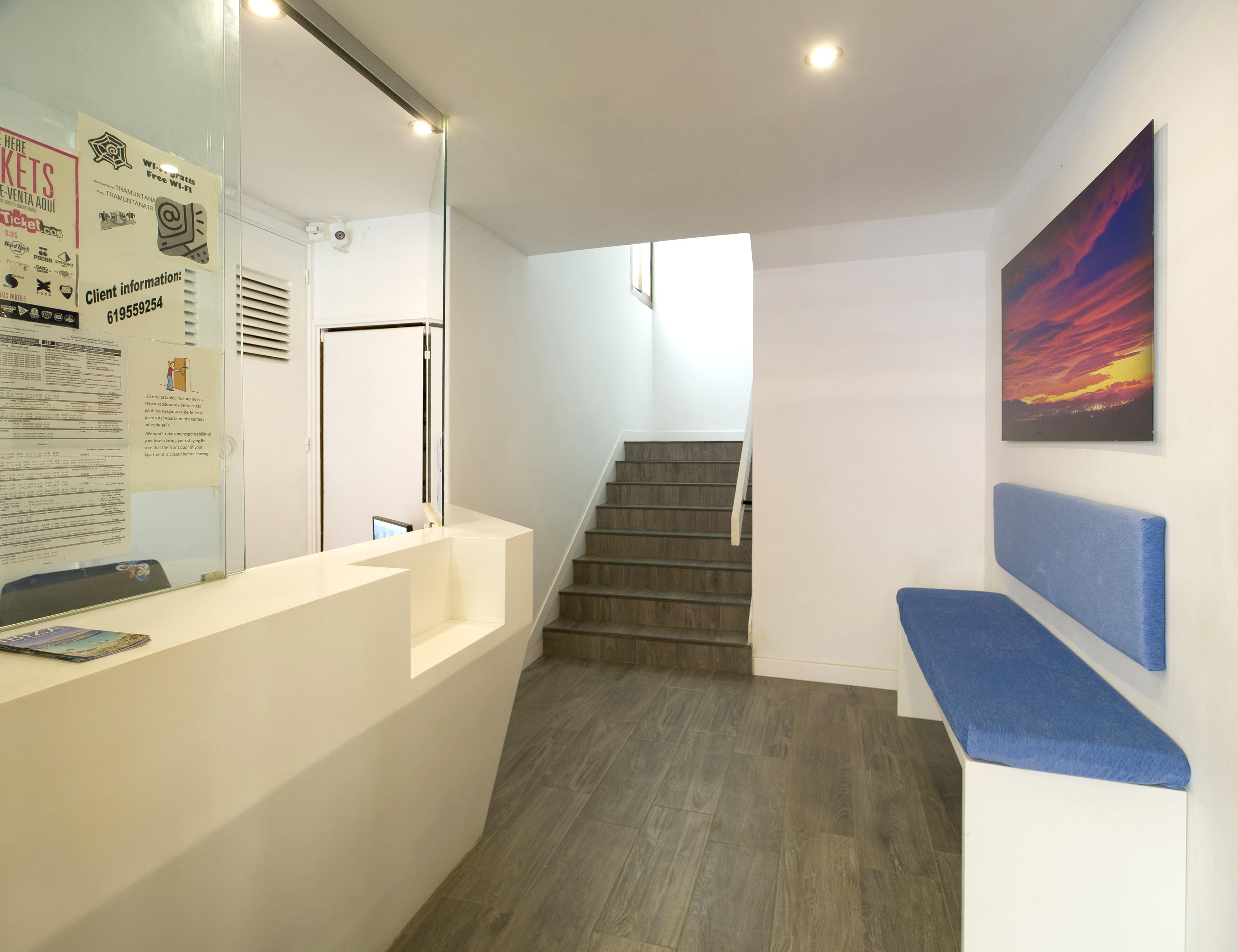 Apartamentos Tramuntana Sant Antoni de Portmany Extérieur photo