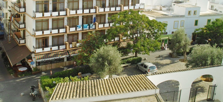 Apartamentos Tramuntana Sant Antoni de Portmany Extérieur photo