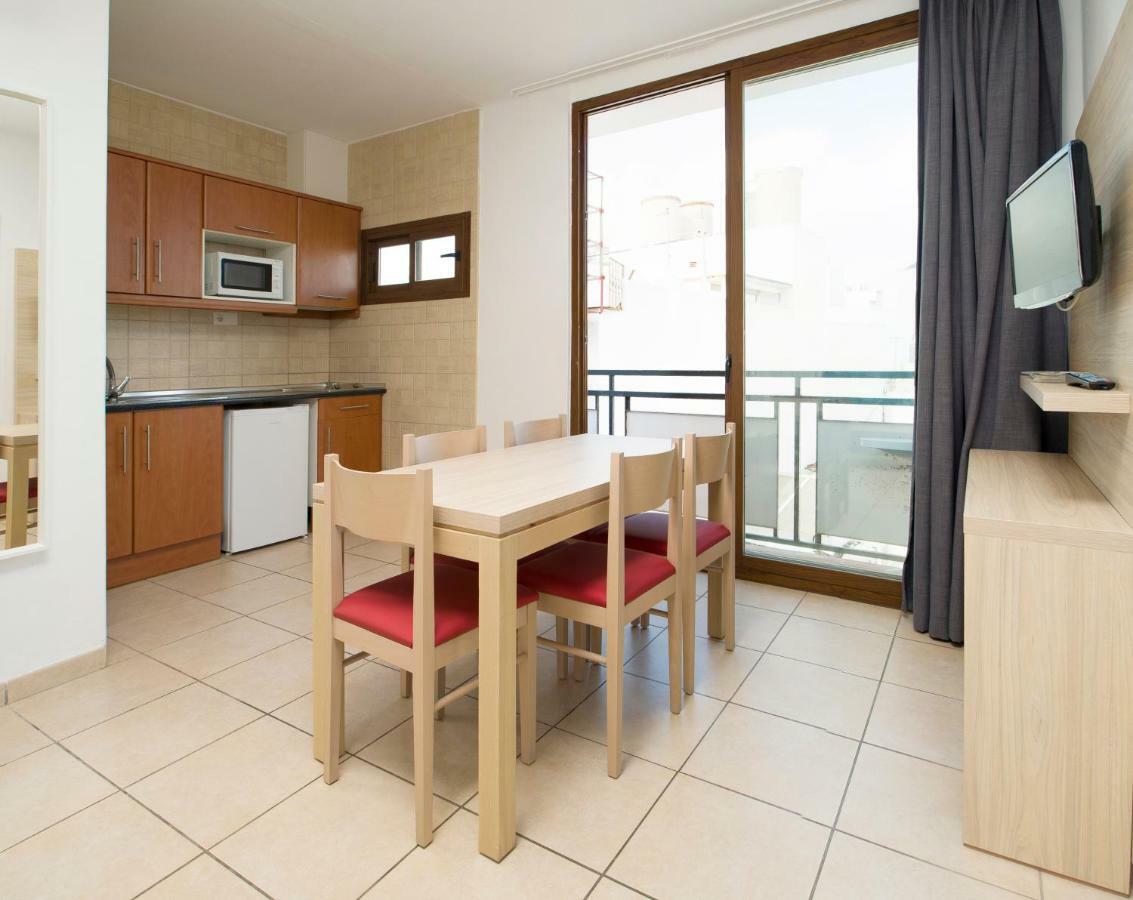 Apartamentos Tramuntana Sant Antoni de Portmany Extérieur photo